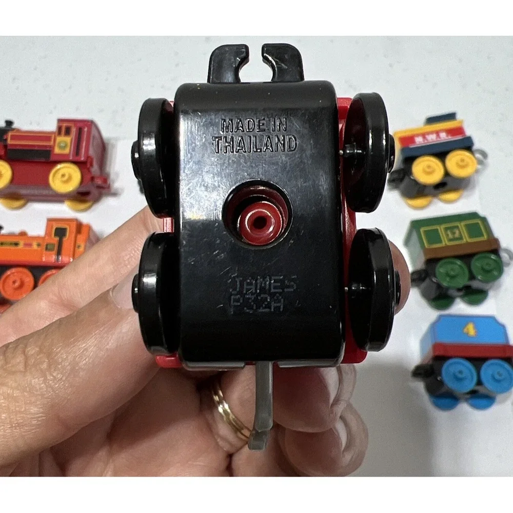 2020 Gullane Thomas Limited Mattel Mixed‎ Metal Plastic Train LOT 12 Pieces
